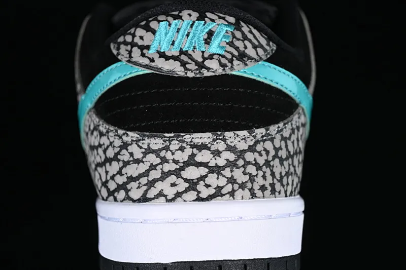All categories Nk SB Dunk series Nk SB Dunk Low low-top sneakers Nk SB Dunk Low Pro black and white green spotted pattern sports skateboard shoes BQ6817-009